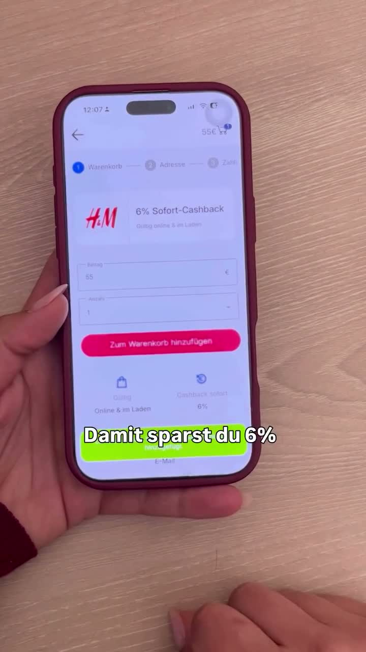 Shoop app screen showing an H&M gift-card purchase with a €3,30 instant-cashback confirmation.